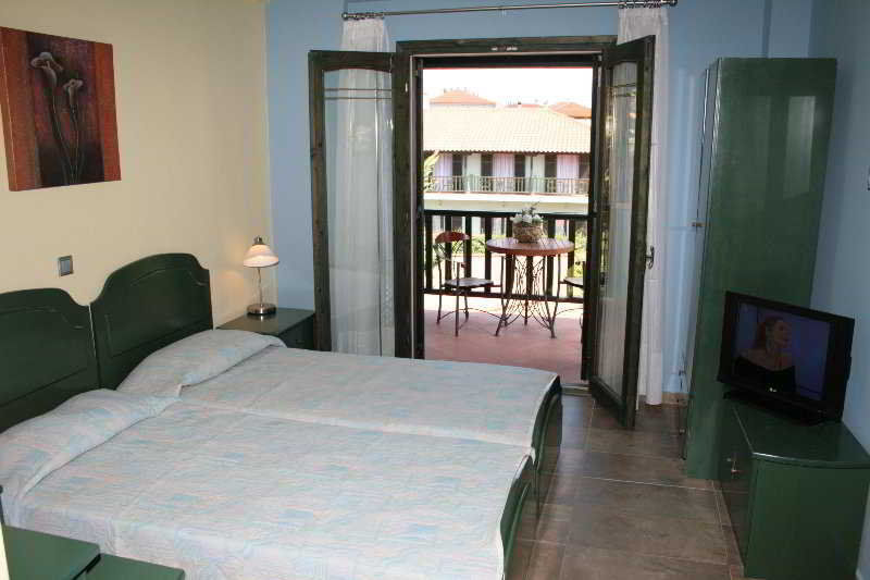 Eden Aparthotel
