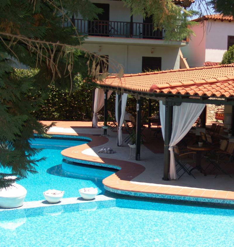 Eden Aparthotel Áfitos